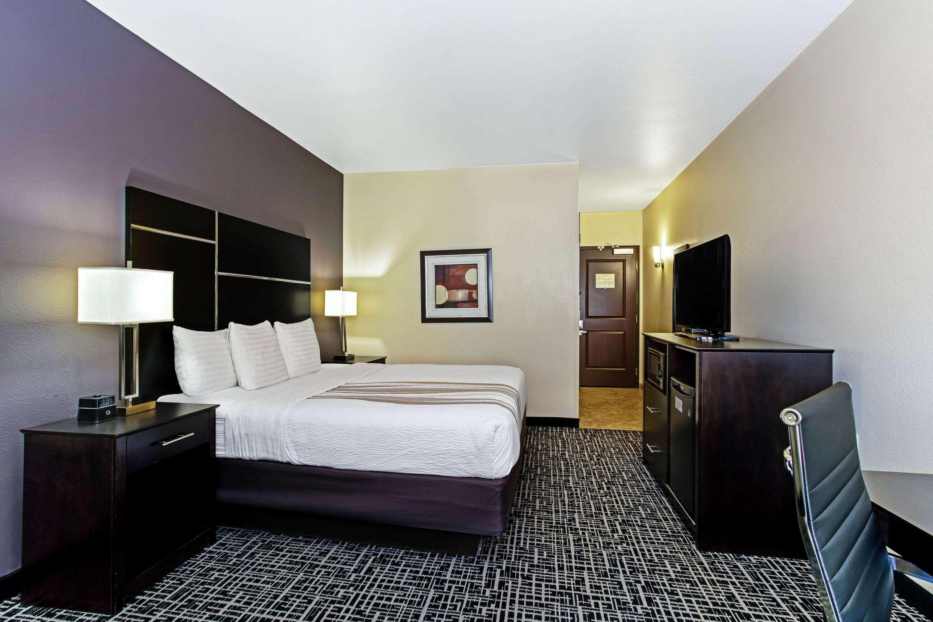 La Quinta By Wyndham Gateway Park Hotel
